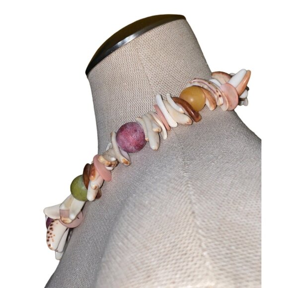 Shell Necklace 20 Inches Women Bulky Heishi Hook Eye Pink Blue White Purple - Picture 2 of 4